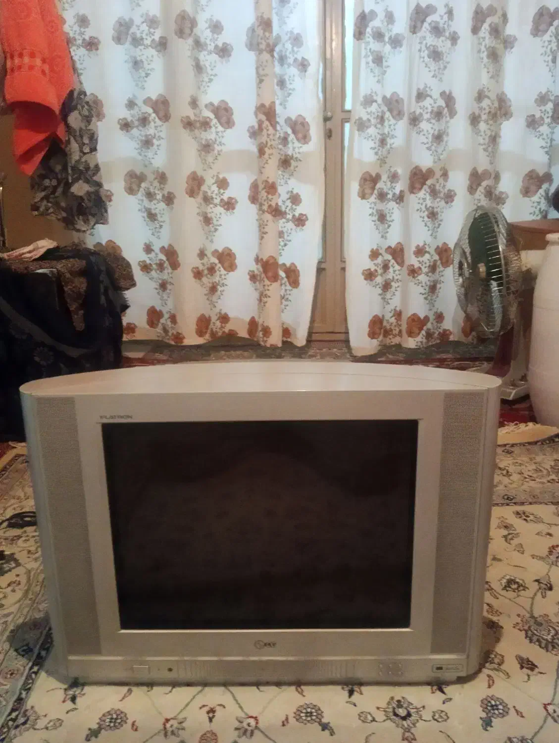 تلویزیون 24 اینچ با جییتال|تلویزیون و پروژکتور|دهاقان, |دیوار