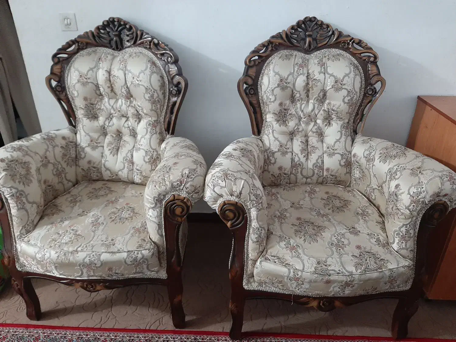 مبل طرح سلطنتی|مبلمان خانگی و میز عسلی|فسا, |دیوار