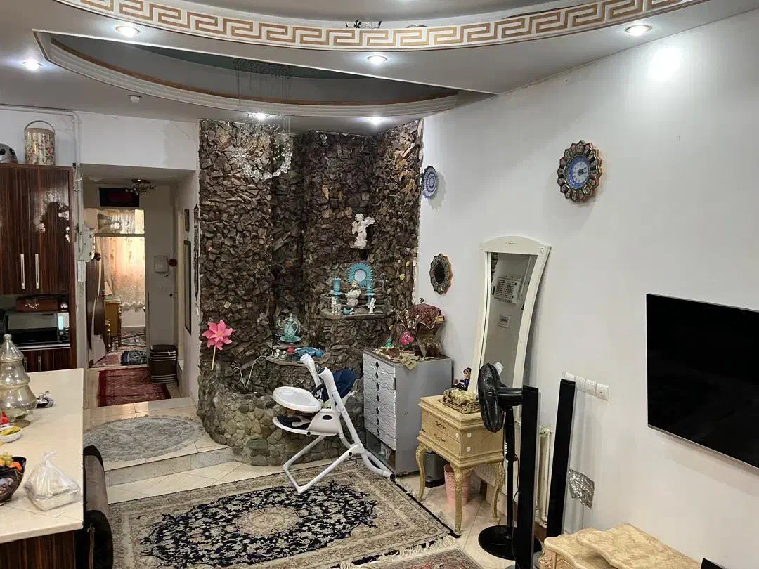 ۱۵۰متر همراه با ۲۳۰وام ودیعه