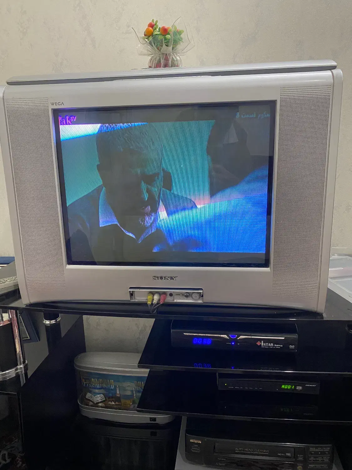 تلویزیون ۱۴ اینچ سونی کاملا سالم|تلویزیون و پروژکتور|مشهد, میعاد (شهرک غرب)|دیوار