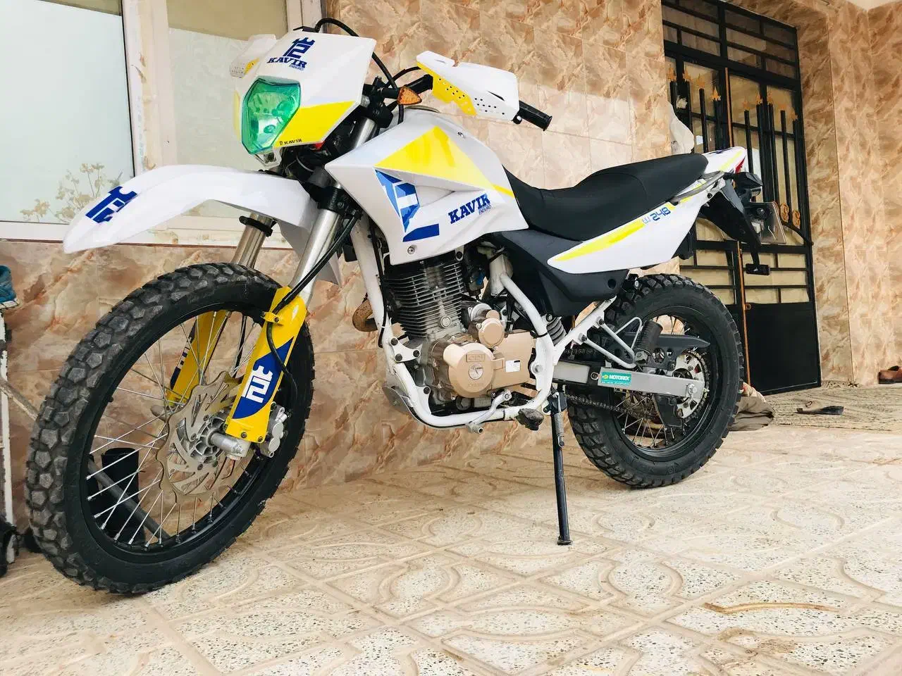 کویر مدل 1401|موتورسیکلت|گرمه, |دیوار