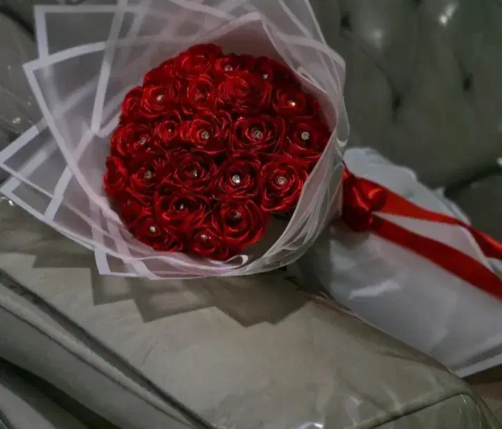 رز ربانی|گل مصنوعی|کوهدشت, |دیوار