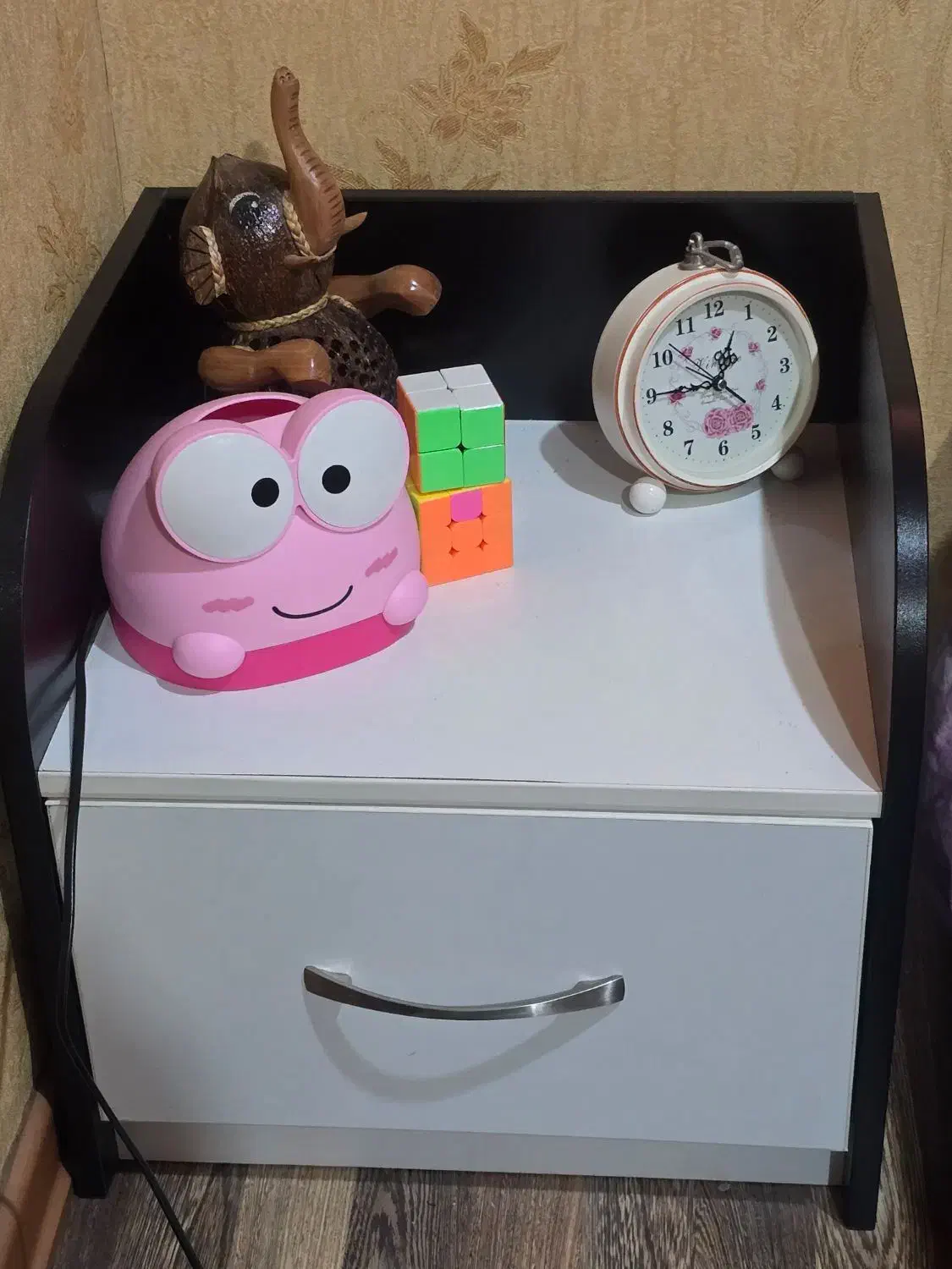 سرویس خواب دخترانه سالم در حد نو عرض ۹۰|تخت و سرویس خواب|اهواز, پادادشهر|دیوار