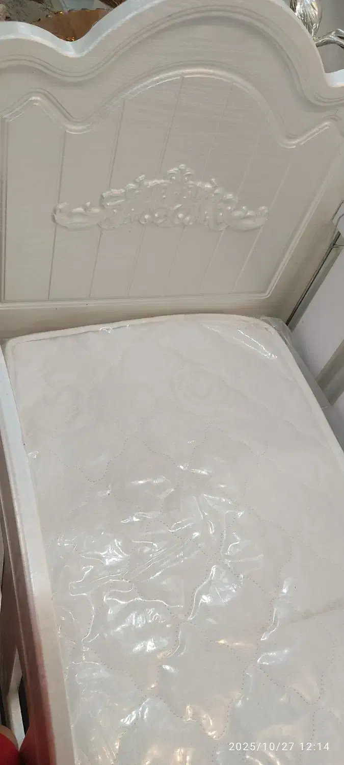 گهواره و صندلی غذای کودک|تخت و صندلی بچه|کرج, کرج نو|دیوار