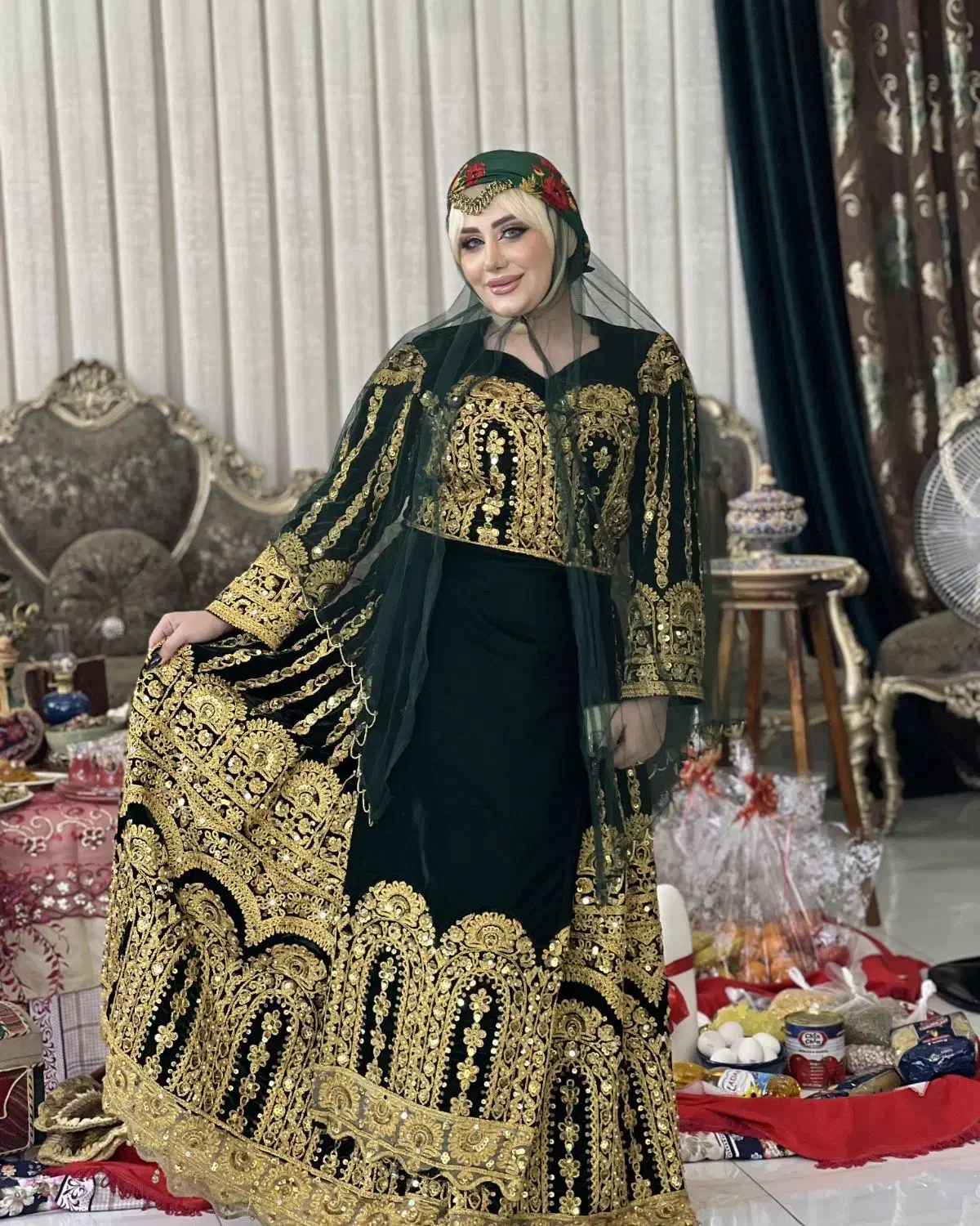 لبآس محلی قاجاری|لباس|مشهد, نوده|دیوار