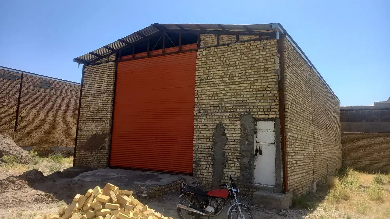 فروش سوله ۲۰۰متری|فروش دفتر صنعتی، کشاورزی، تجاری|ملایر, |دیوار