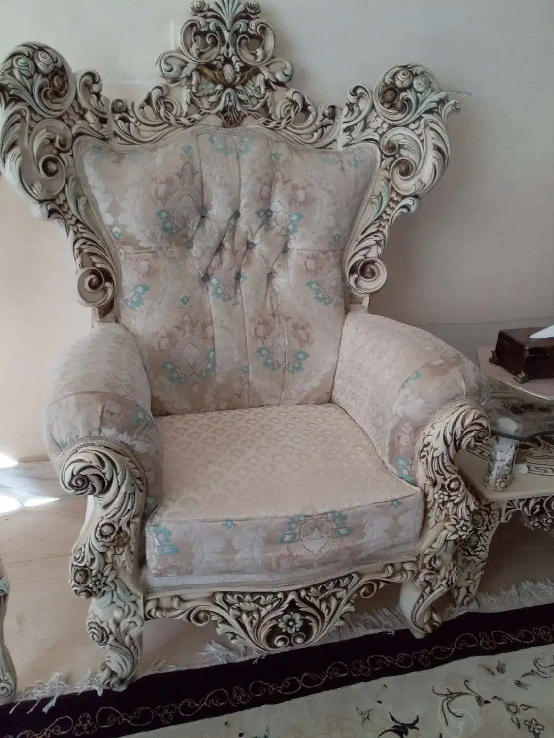 مبلمان سلطنتی به همراه میز وعسلی بدون ایراد|مبلمان خانگی و میز عسلی|سبزوار, امیر کبیر|دیوار