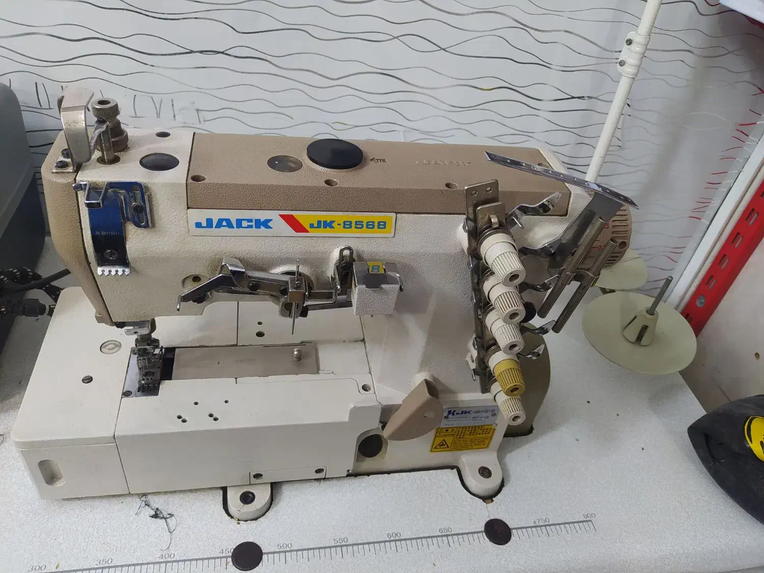 وسایل خیاطی به درد هر عزیزی خورد هستم خدمتش|چرخ خیاطی و ریسندگی|نهاوند, |دیوار