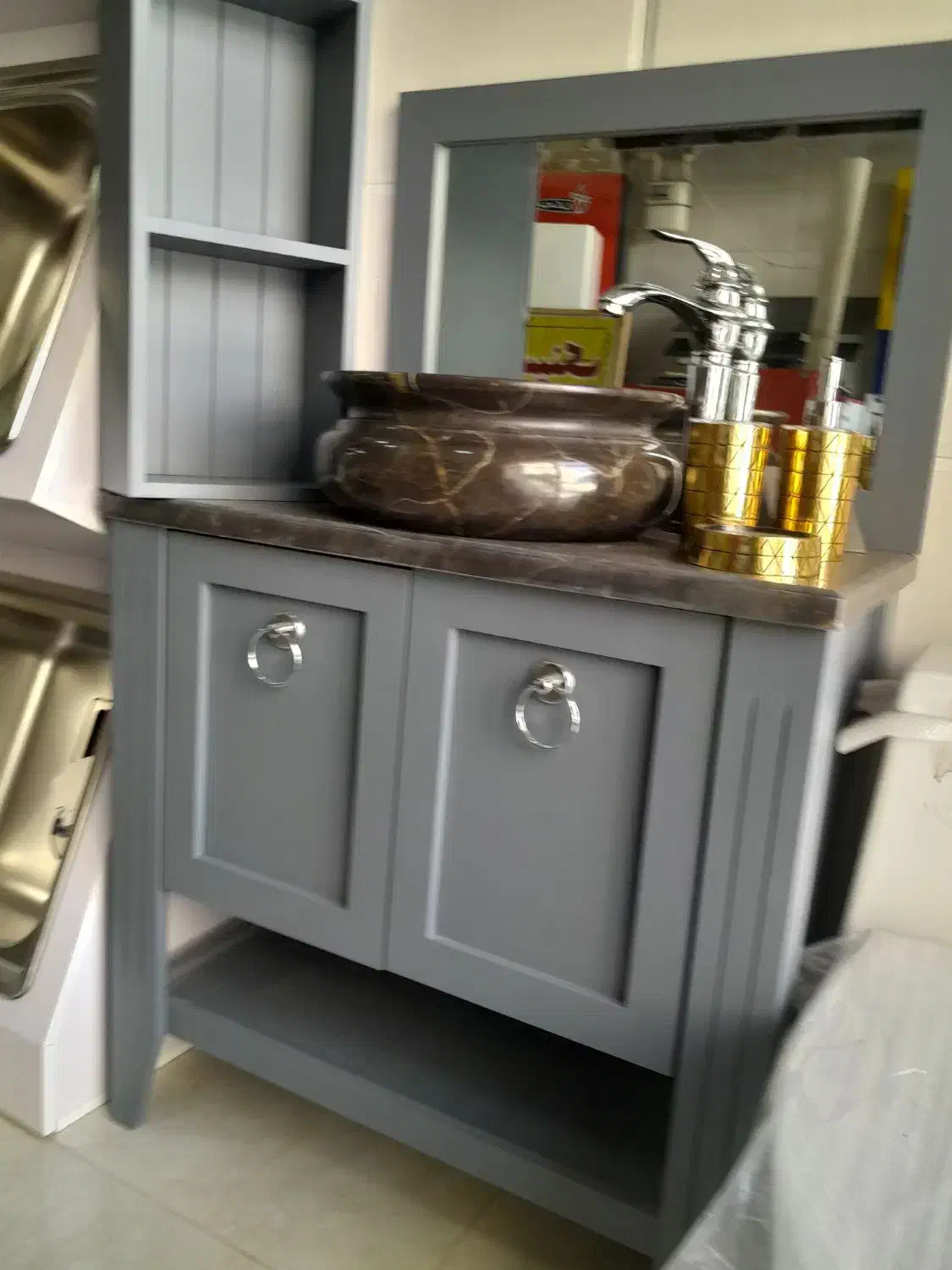 تجهیزات ساختمانی(کابین روشویی)|مصالح و تجهیزات ساختمان|مراغه, |دیوار