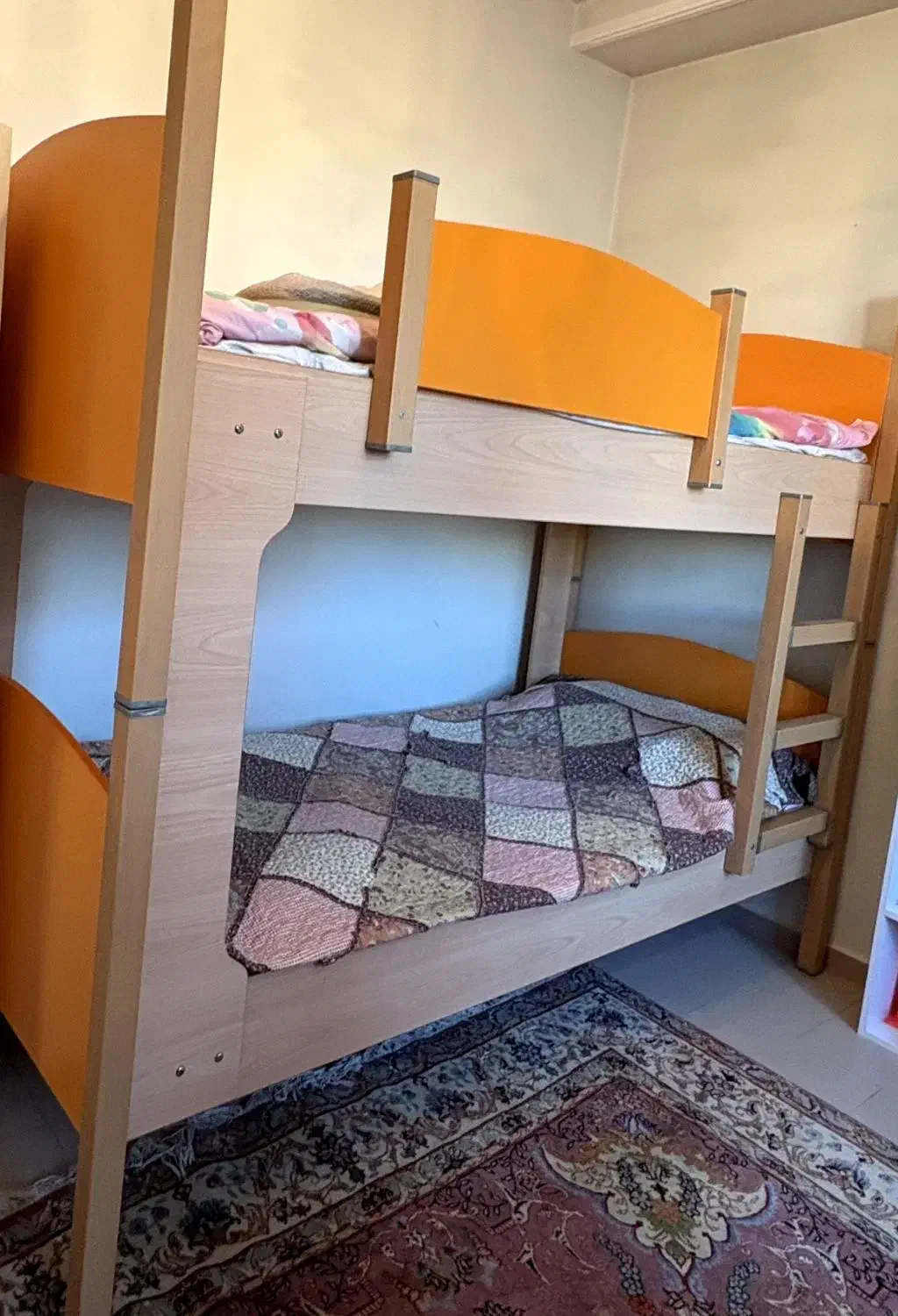 تخت خواب دو طبقه، میز تحریر ،دراور با کتابخانه|تخت و سرویس خواب|تبریز, |دیوار