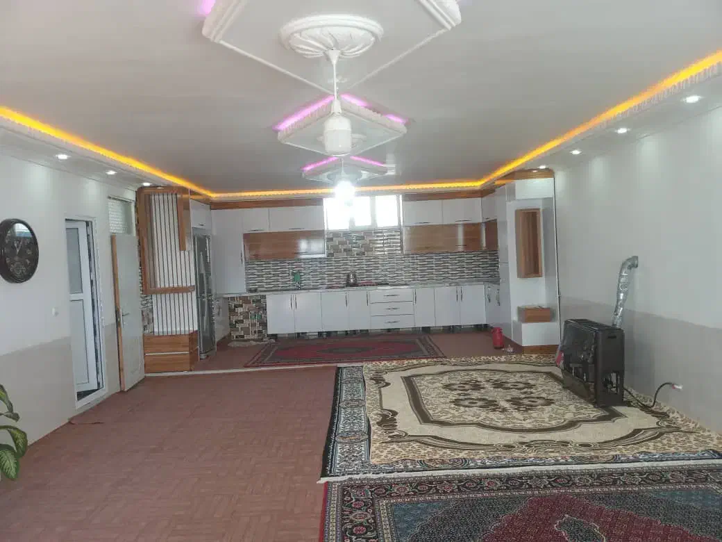 ساختمان ویلایی|فروش خانه و ویلا|نمین, |دیوار