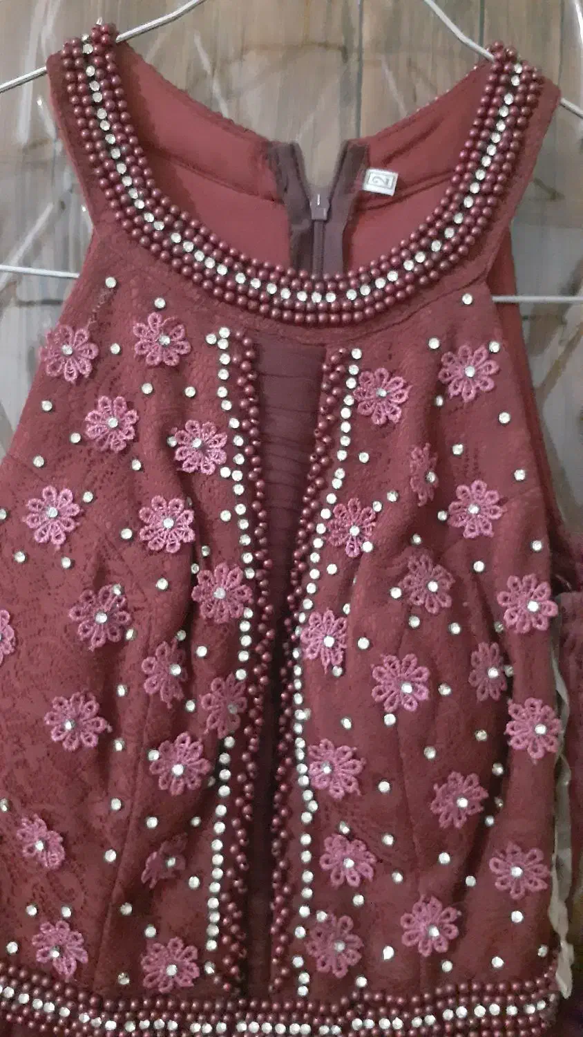 لباس مجلسی|لباس|خان ببین, |دیوار