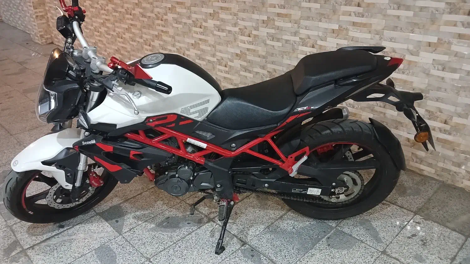 بنلی ۲۵۰ تک مدل ۴۰۱|موتورسیکلت|اصفهان, ملک|دیوار