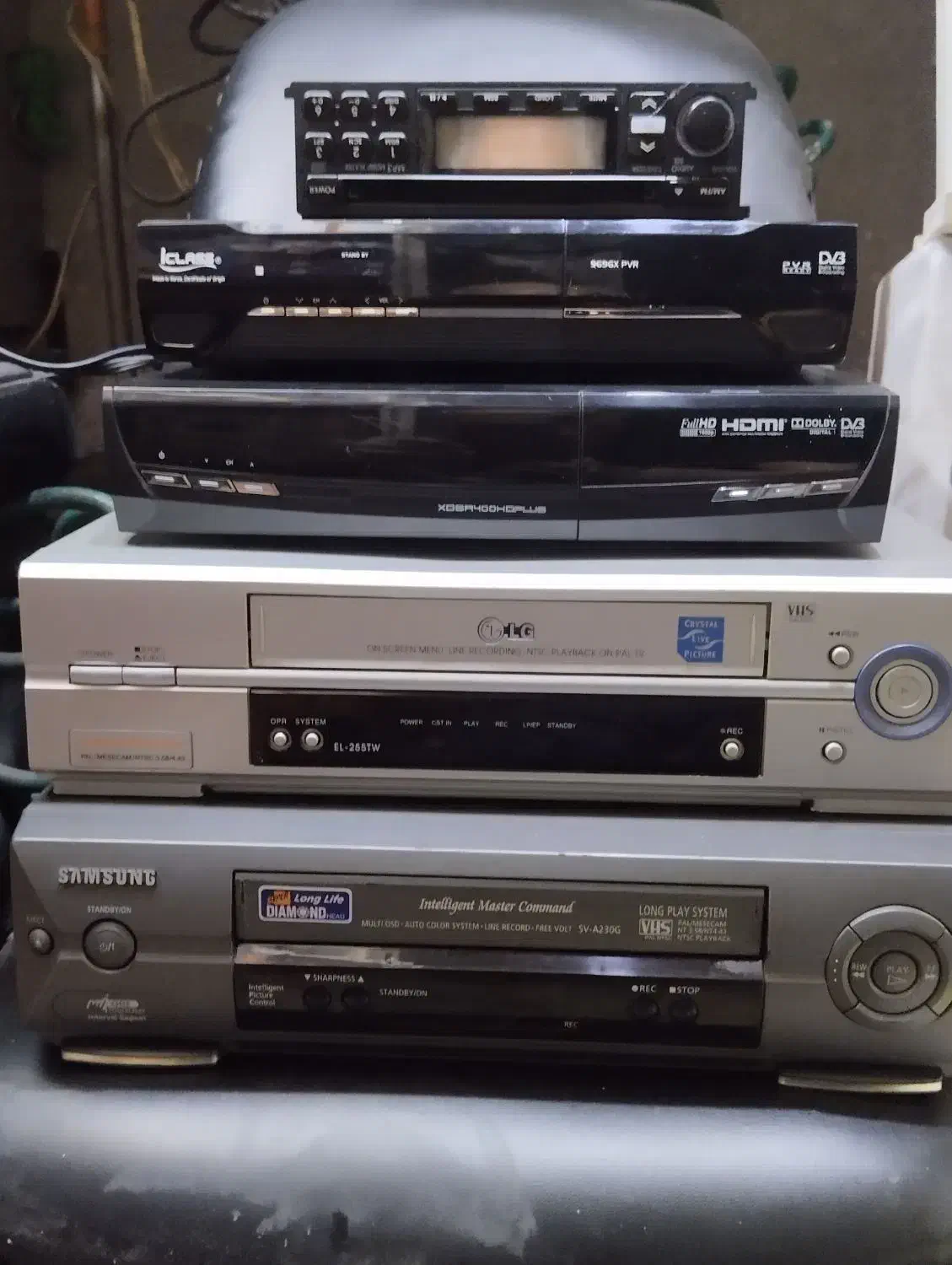 دودستگاه ویدیوvhsبادوگیرنده ویک پخش خودرو یکجا|صوتی و تصویری|اسلامشهر, شهرک واوان|دیوار