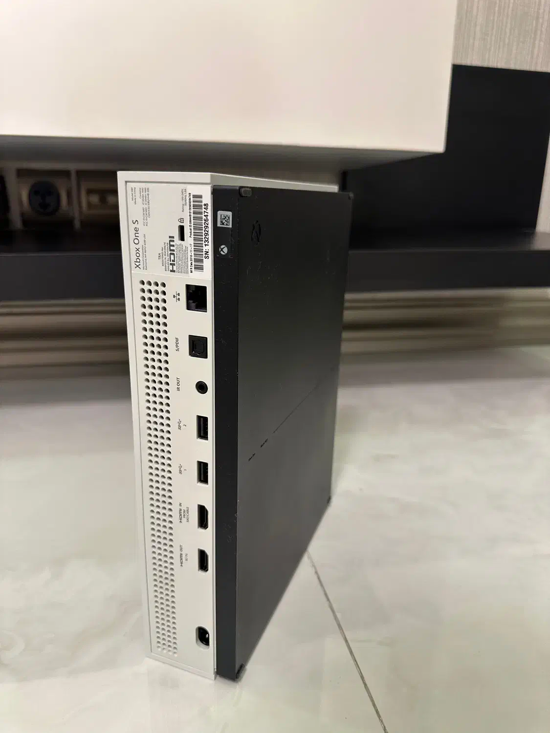 اکس باکس Xbox One S یک ترابایت + کینکت + دو دسته|کنسول، بازی ویدئویی و آنلاین|تهران, گلستان (شهرک راه آهن)|دیوار