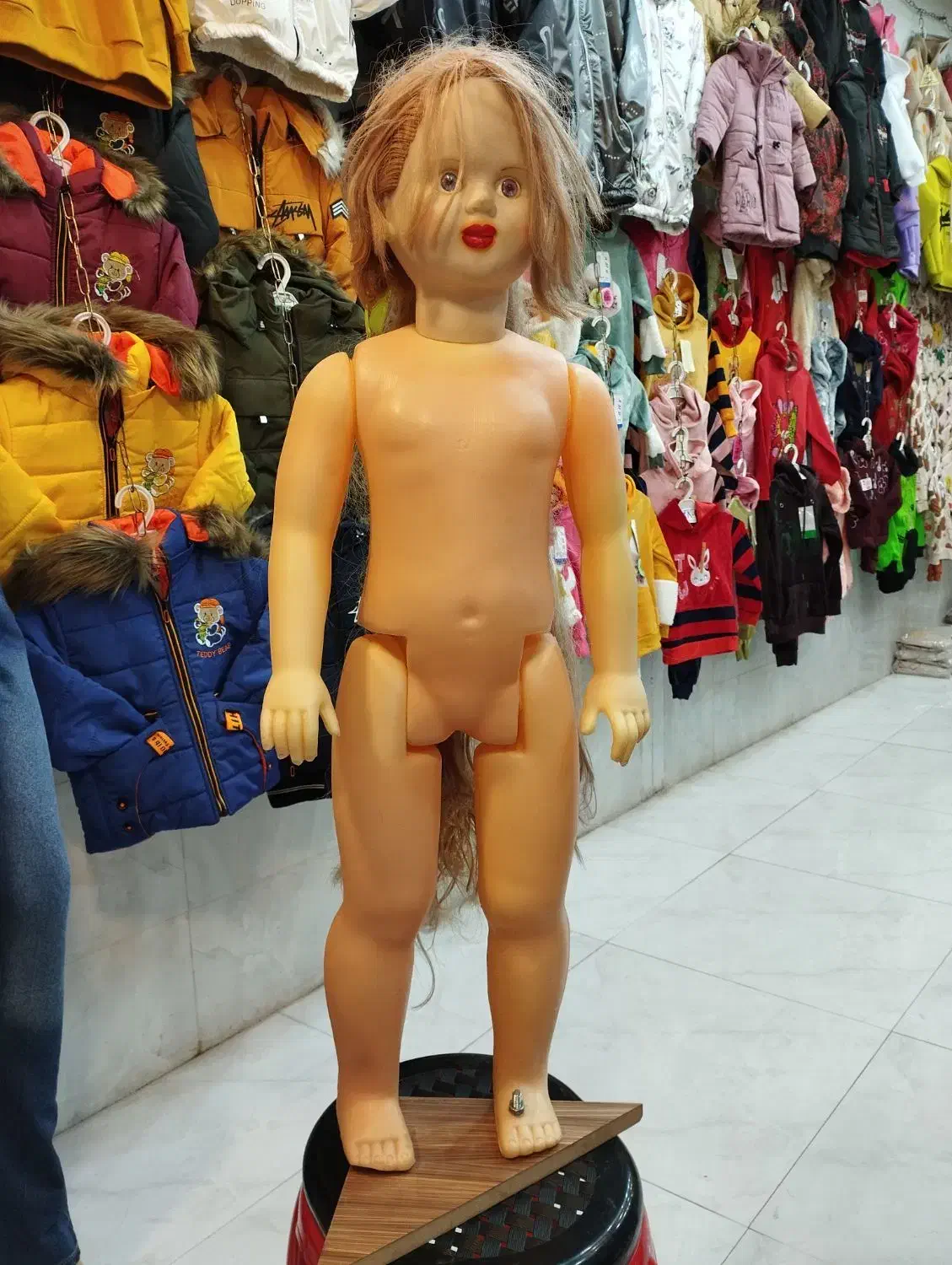 فروش تعدادی مانکن بچگانه|فروشگاه و مغازه|کازرون, |دیوار