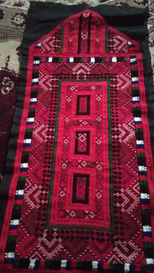 خیاط زی میرجاوه|لباس|میرجاوه, |دیوار