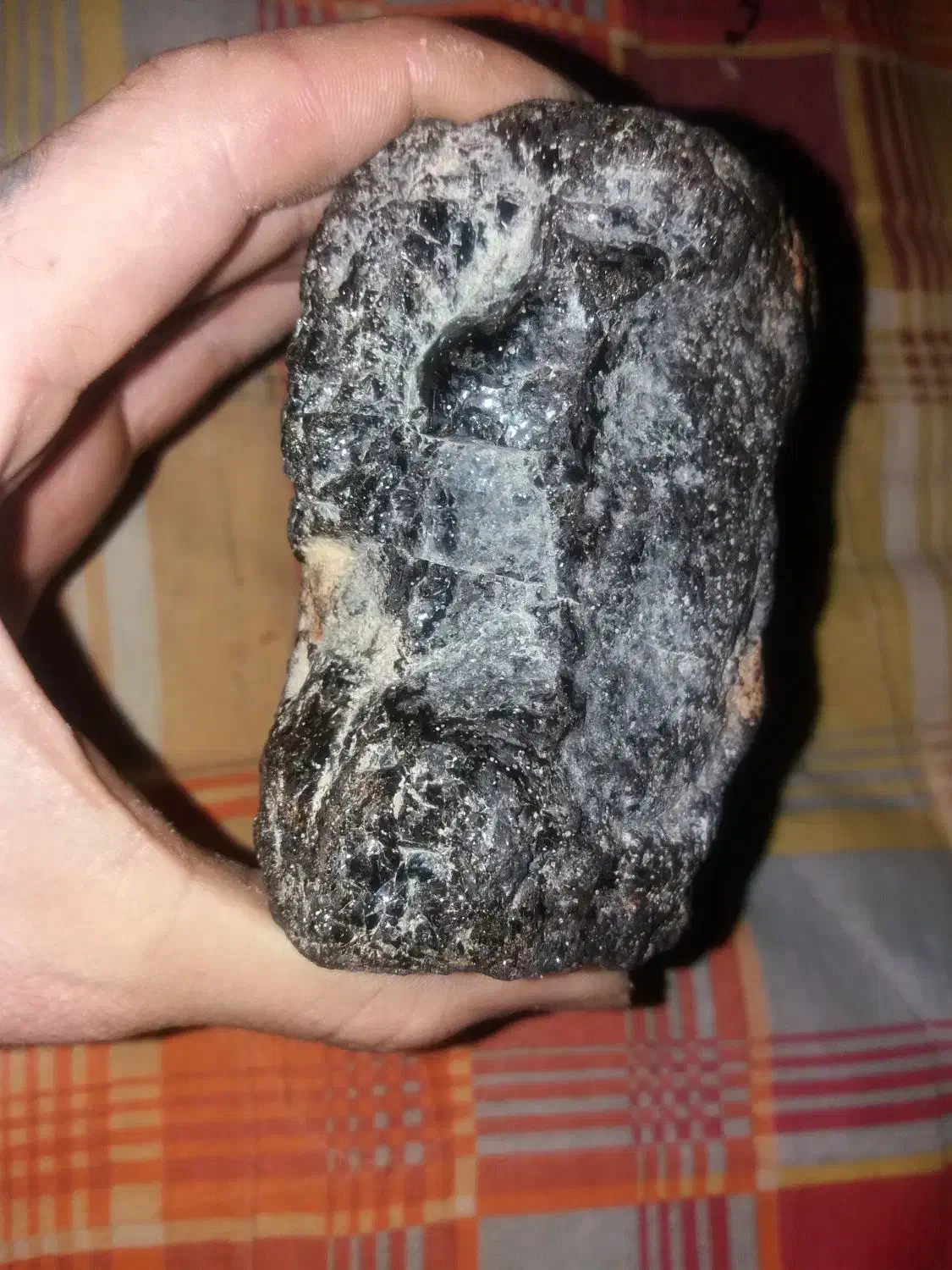 َشهاب سنگ|کلکسیون اشیاء عتیقه|گلبهار, شهر جدید گلبهار|دیوار