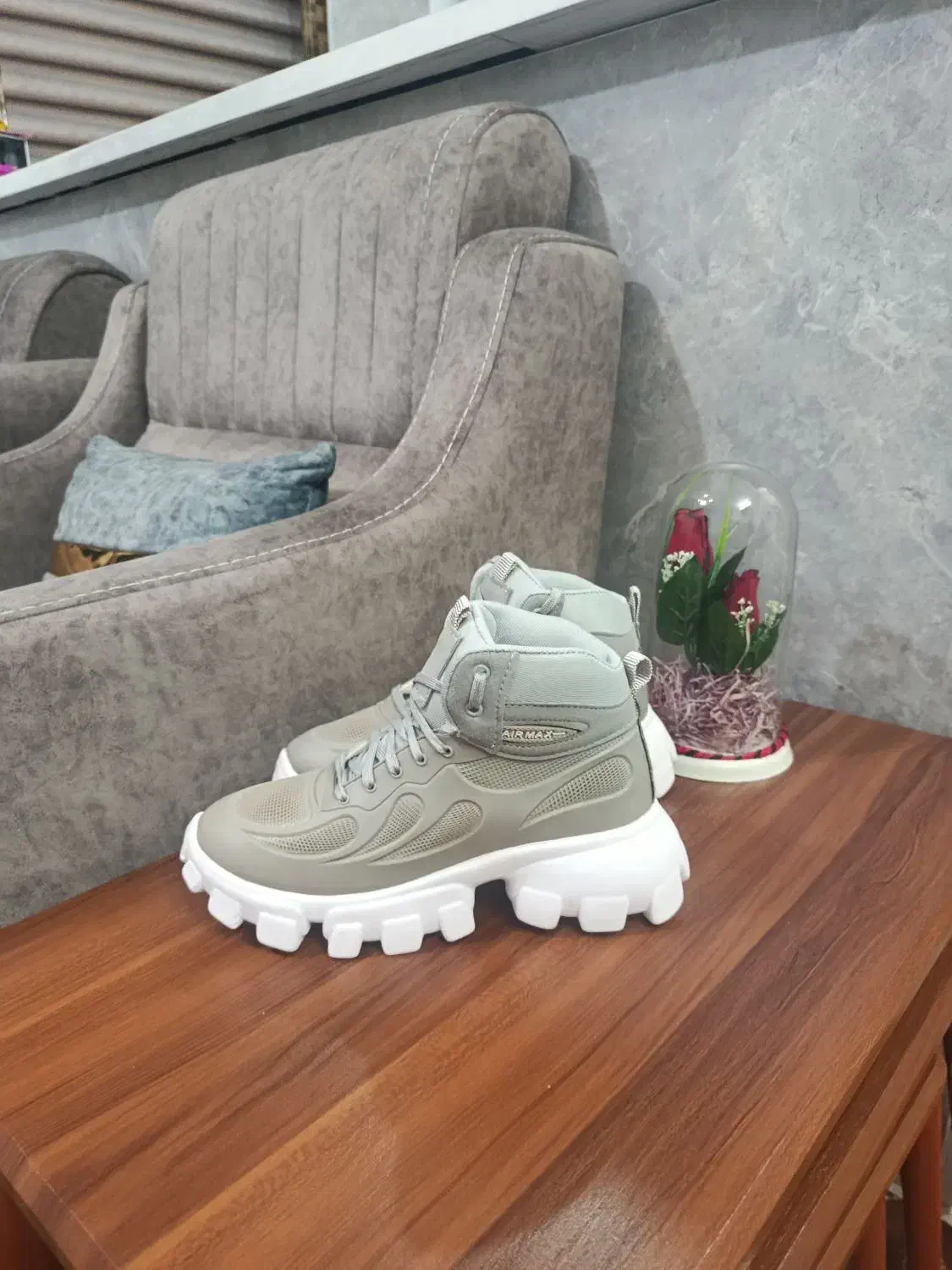 کتونی زنانه اسپرت و ساقدار|کیف، کفش، کمربند|اشتهارد, |دیوار