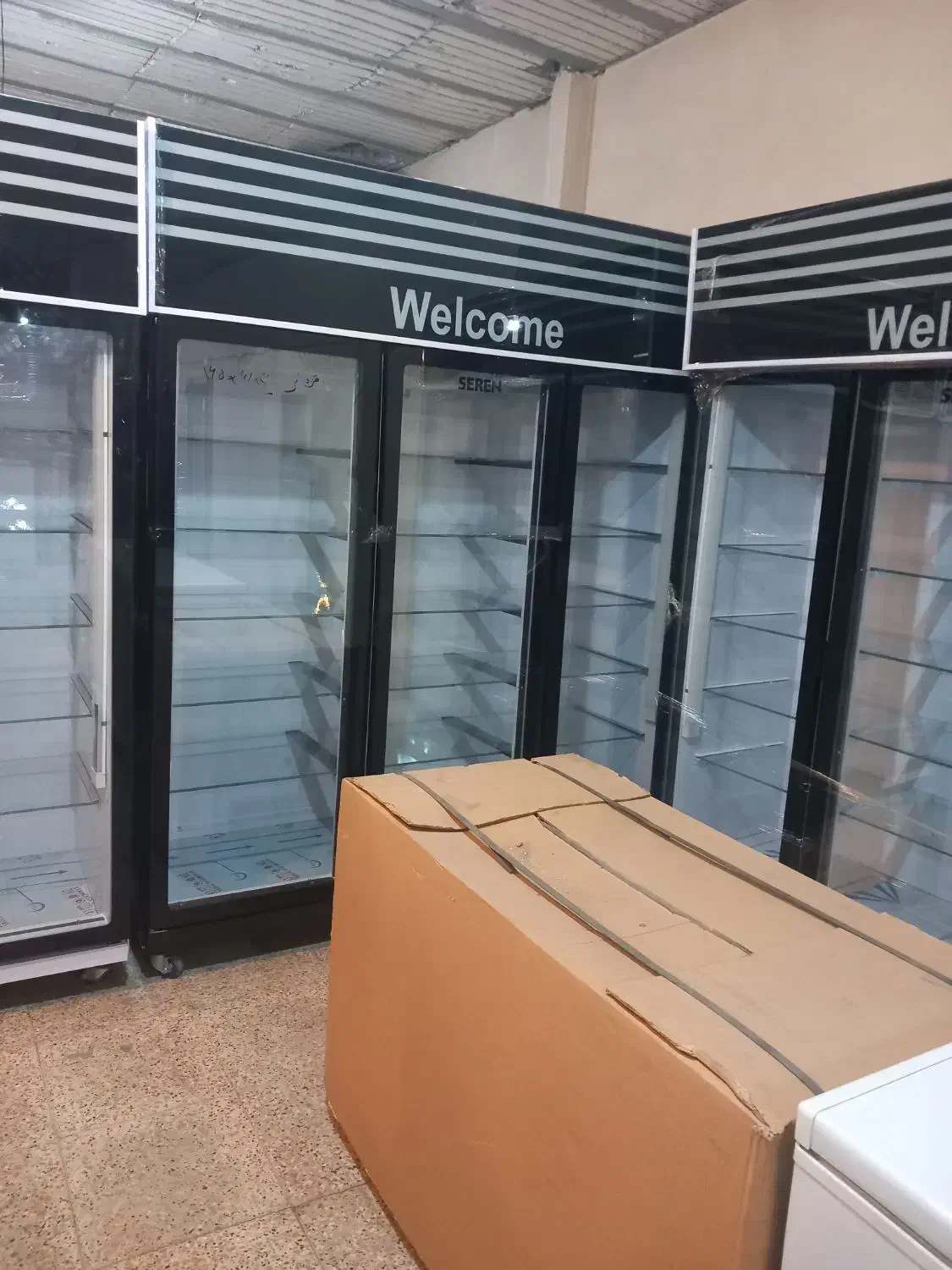 یخچال ویترینی ایستاده صنعتی|فروشگاه و مغازه|فردیس, سرحد آباد|دیوار