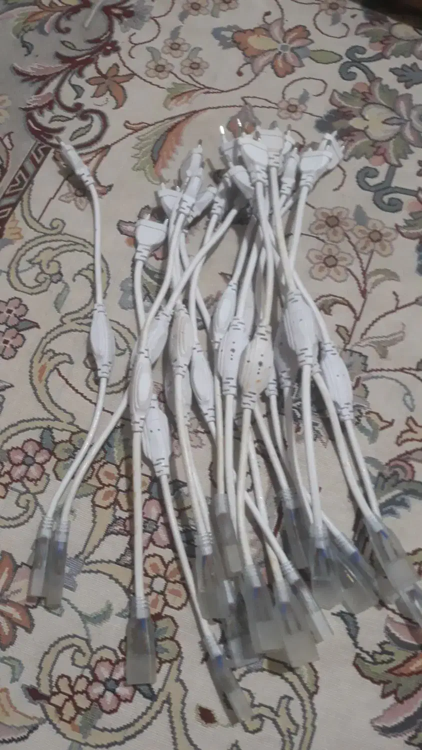 تبدیل‌ریسه|ریسه و چراغ تزئینی|بهارستان, |دیوار