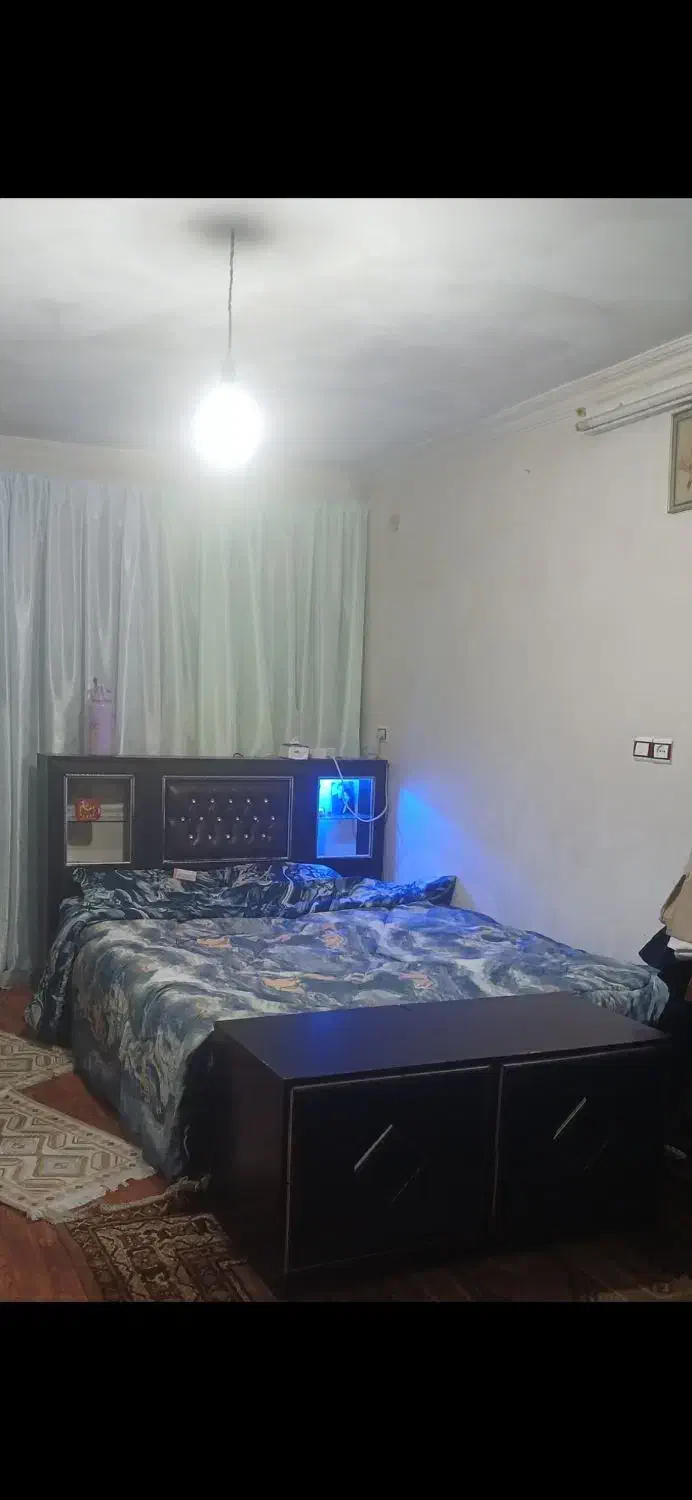 تخت دونفره فروش. فوری|تخت و سرویس خواب|زاهدان, |دیوار