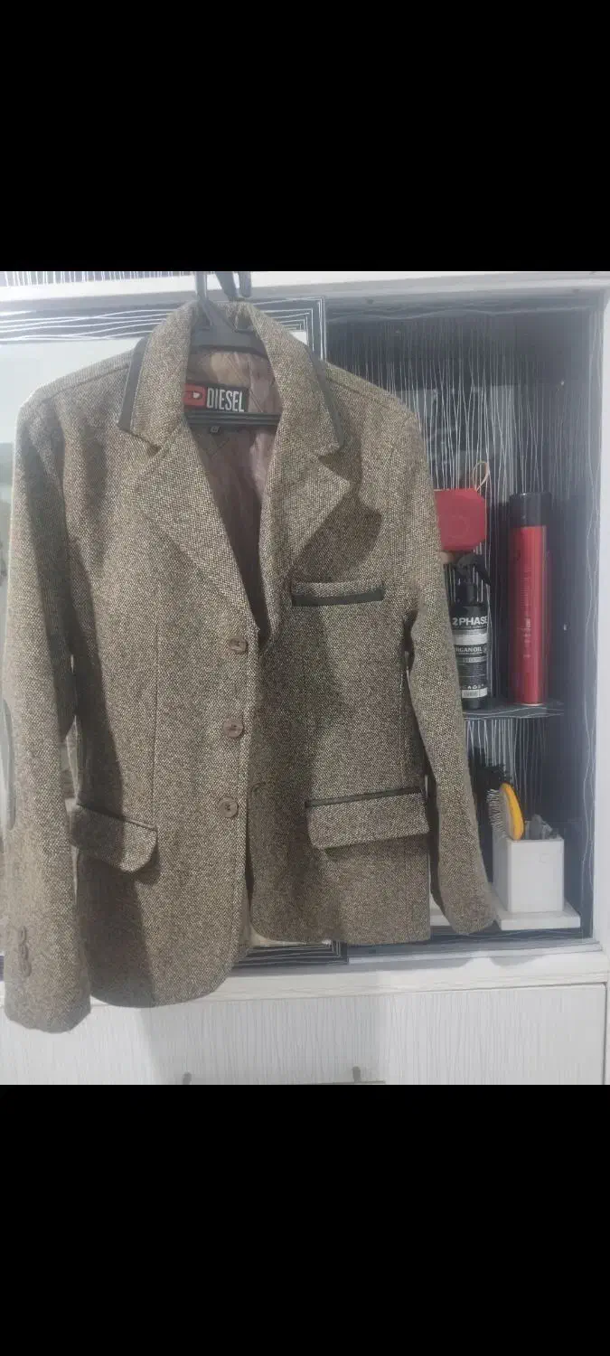 کت فوتر|لباس|رودهن, |دیوار