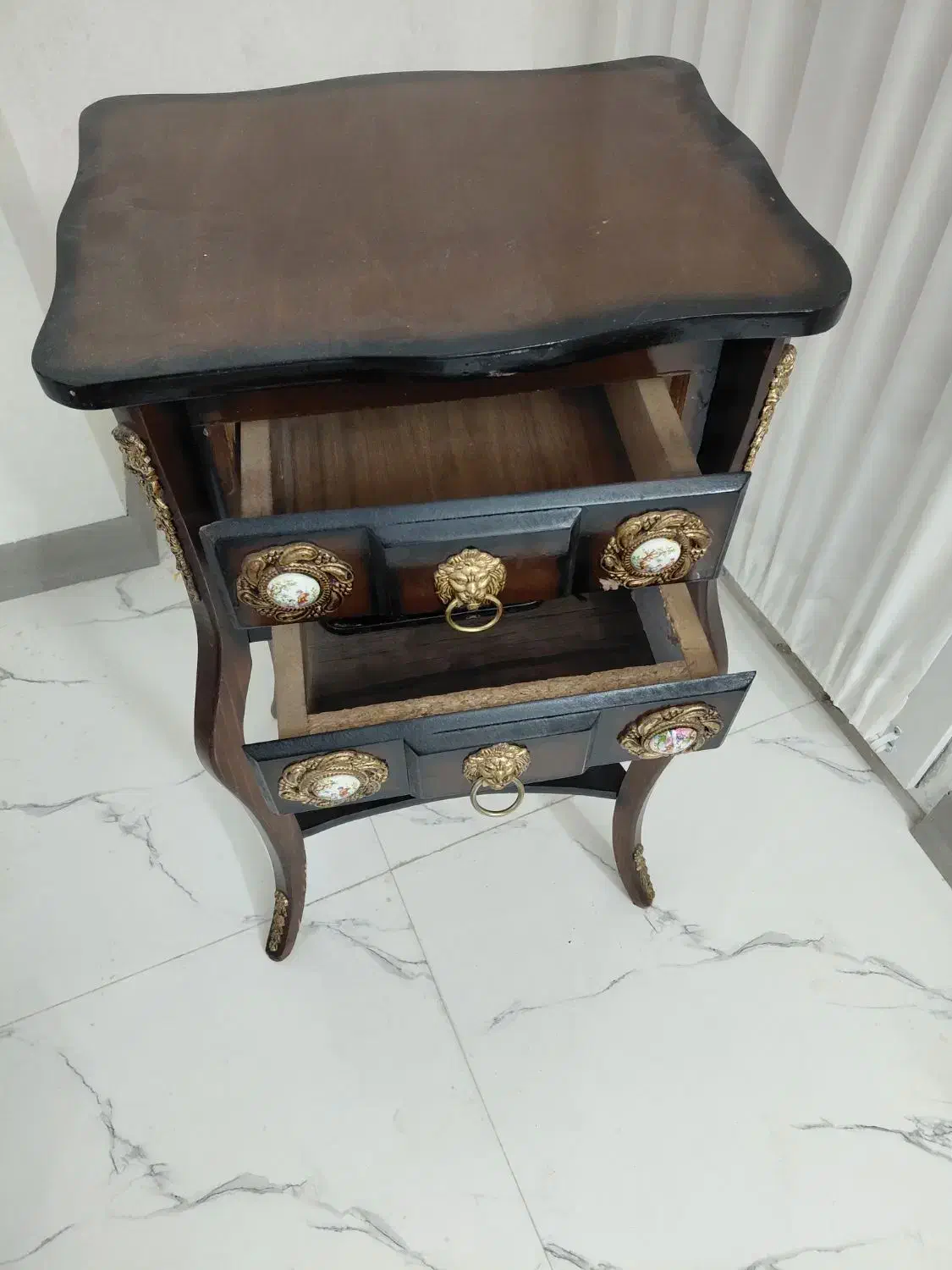 میز تلفن|میز تلفن|اصفهان, رسالت|دیوار