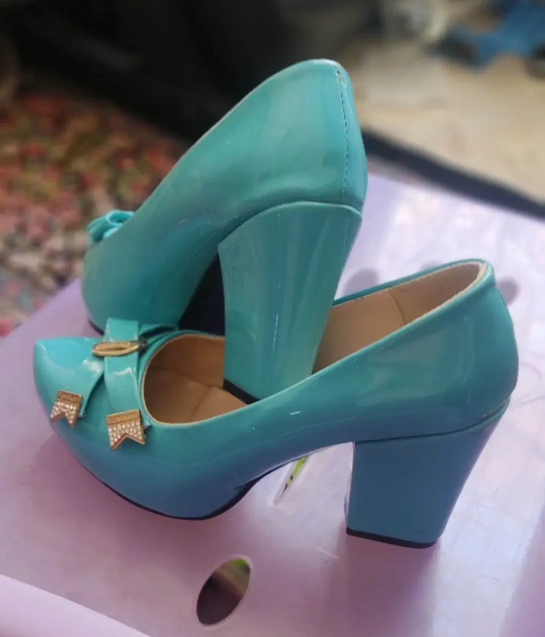 کفش پاشنه بلند سایز۳۸مجلسی ورنی رنگ فیروزه ای|کیف، کفش، کمربند|کرمان, |دیوار