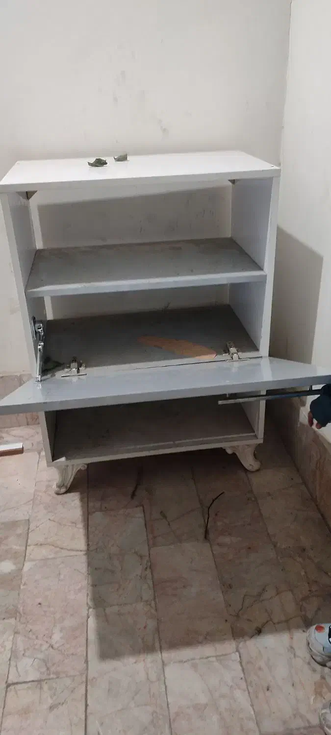 جاکفشی|جاکفشی، کمد، دراور|مشهد, فارغ التحصیلان|دیوار