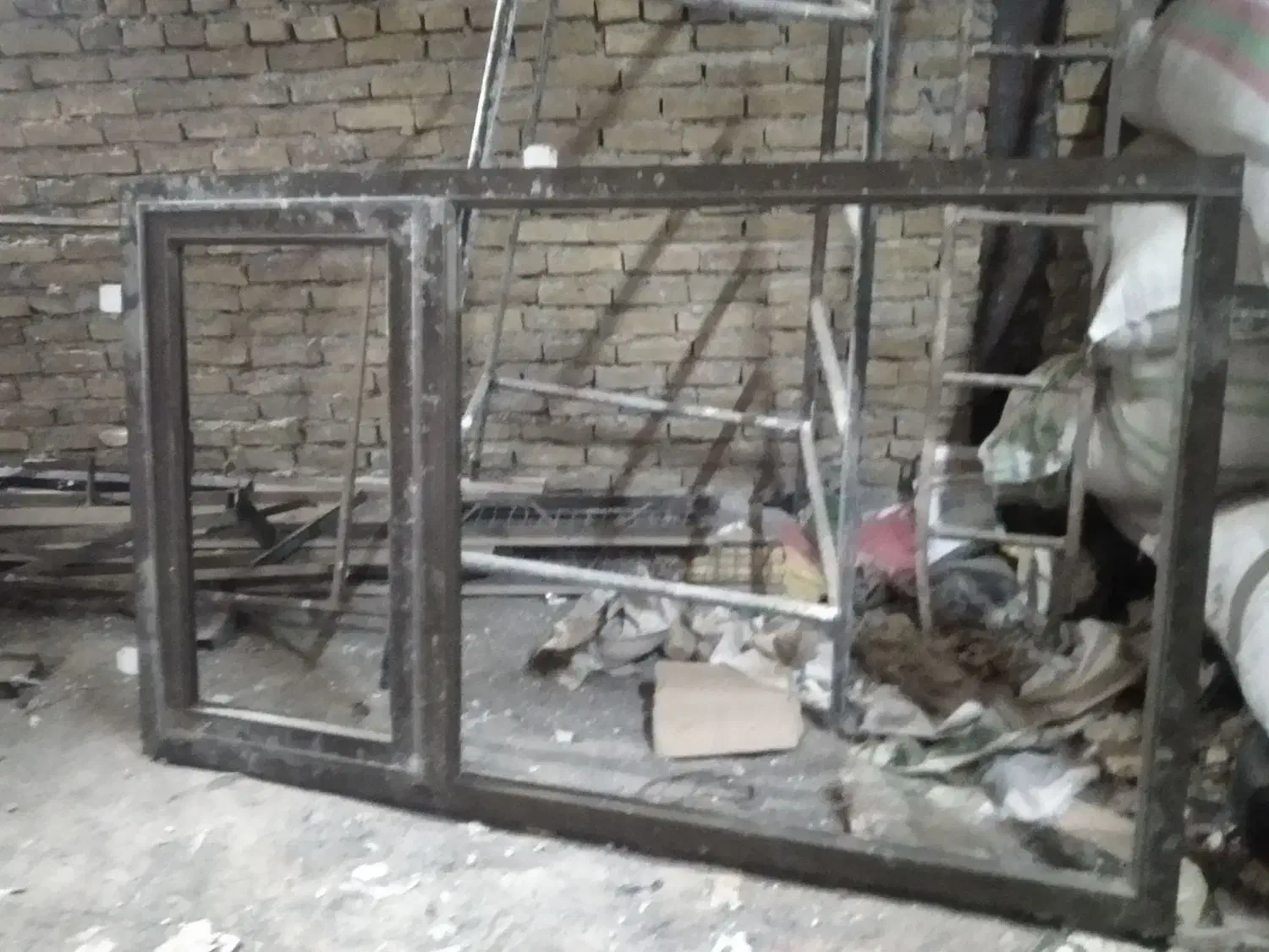 درب 3لت با چهار  چوب، پنجره آلومینیومی، قفس،|مصالح و تجهیزات ساختمان|سبزوار, جهاد کشاورزی|دیوار