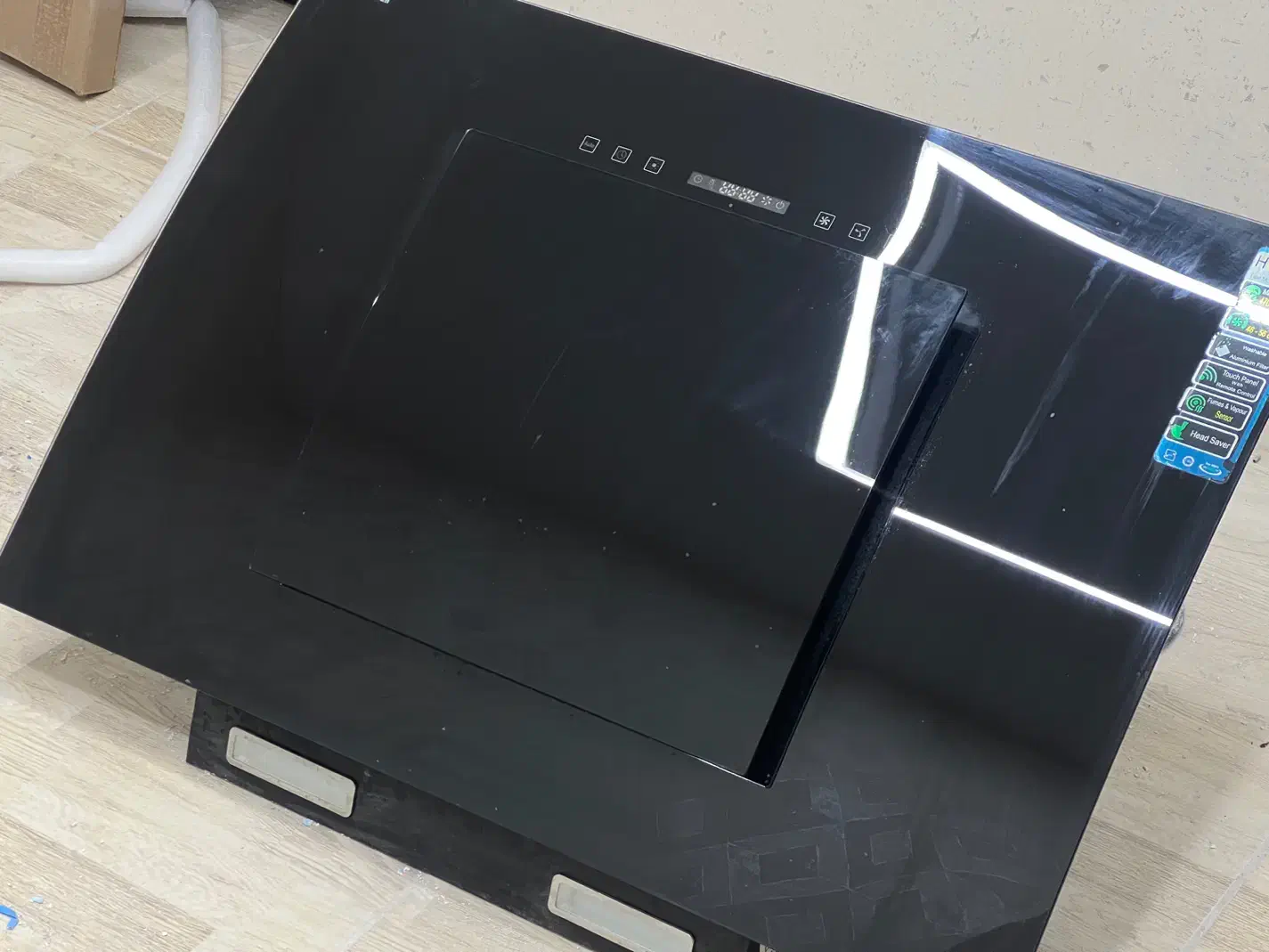 هود اخوان در حد|هود|رشت, فلسطین|دیوار