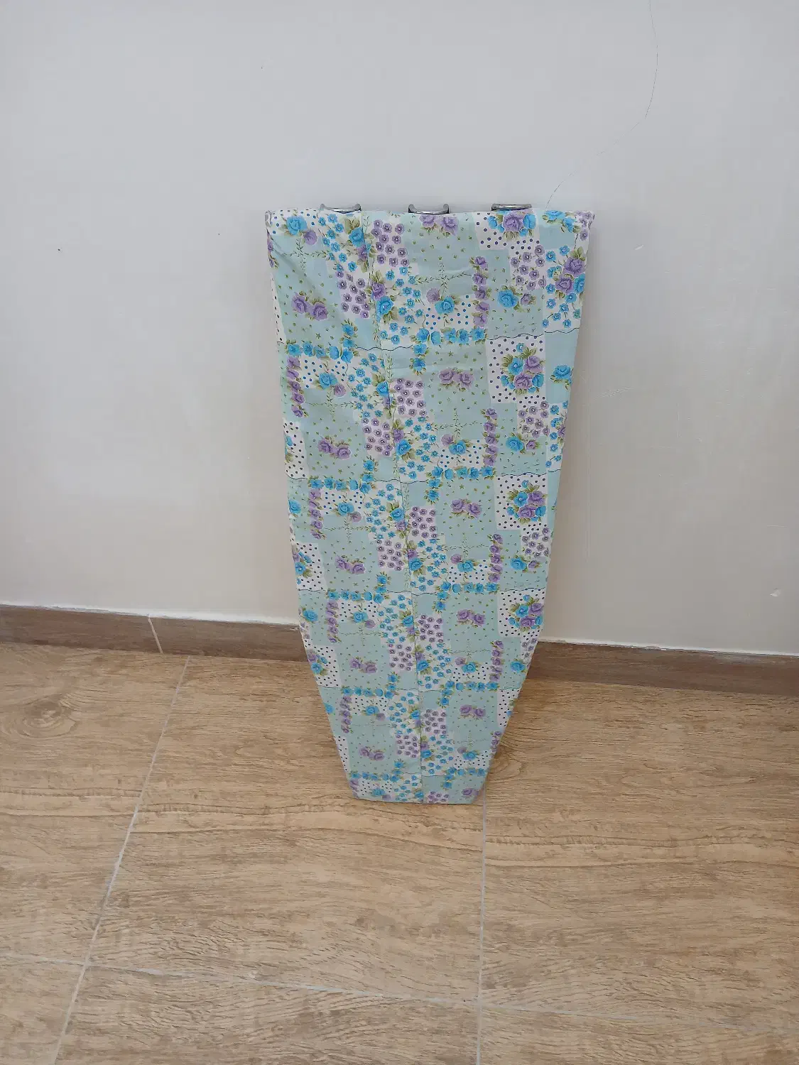 میز اتو|اتو و لوازم اتو|صومعه‌سرا, |دیوار