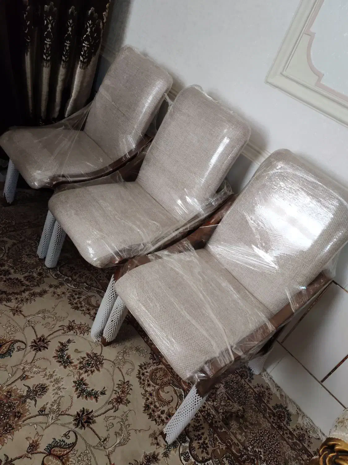 نیمکت انتظار نو|مبلمان اداری|خمین, |دیوار