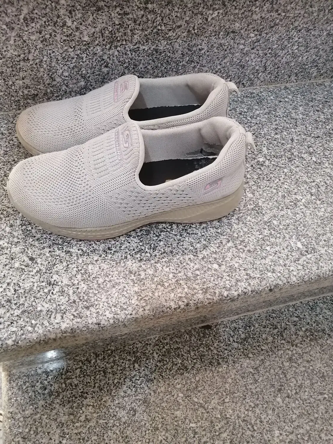 فروش کفش طبی اسپورت سایز 39،40|کیف، کفش، کمربند|شیراز, شهرک گلدشت حافظ|دیوار