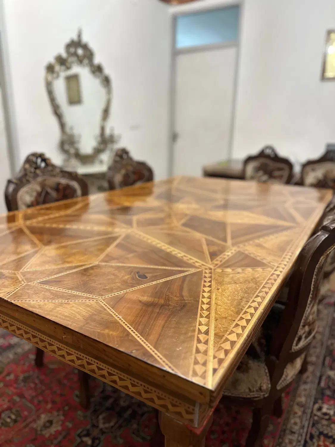 میز|میز و صندلی غذاخوری|ارومیه, |دیوار