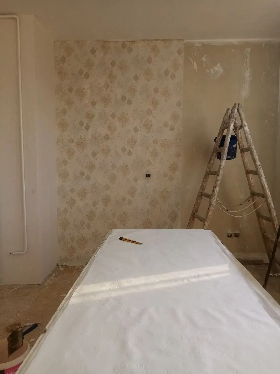 گالری نقاشی و کاغذدیواری (دکورات)|خدمات پیشه و مهارت|شیروان (خراسان), |دیوار