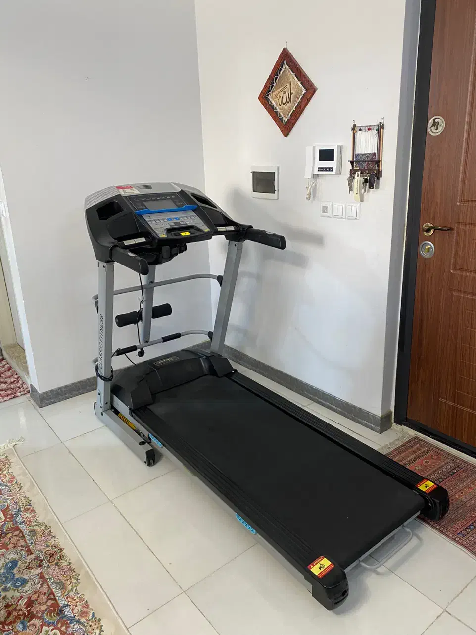 تردمیلنیمه باشگاهی classic fitness|تجهیزات ورزشی|فردیس, نگارستان|دیوار