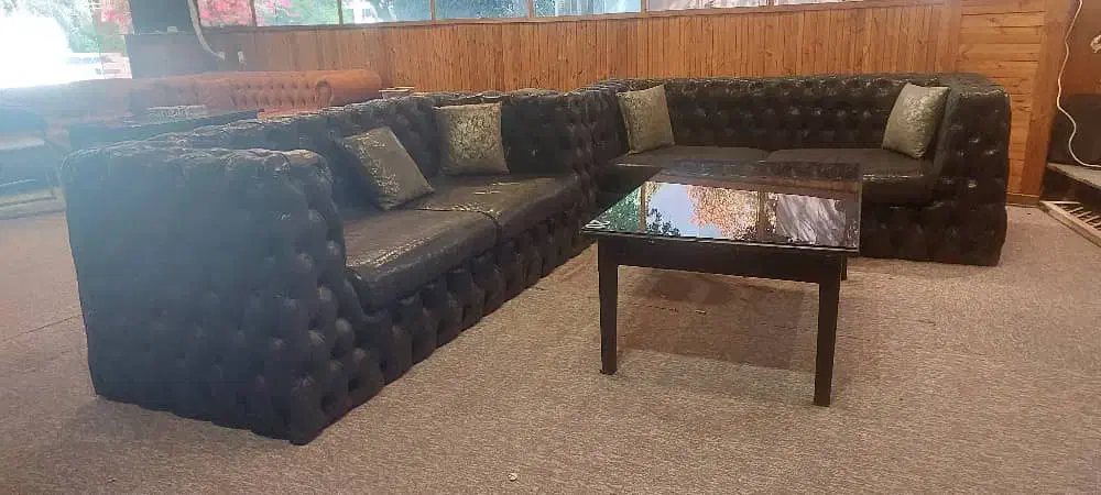 مبل چستر|مبلمان خانگی و میز عسلی|کیش, |دیوار