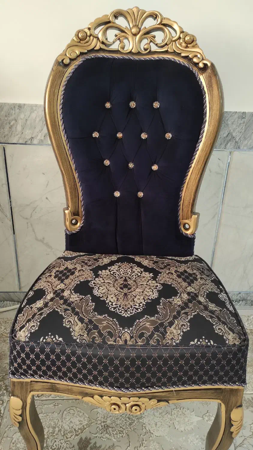 ست مبلمان سلطنتی به همراه میزناهارخوری وویترین|مبلمان خانگی و میز عسلی|فارسان, |دیوار