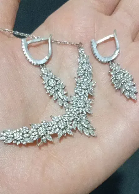 سرویس نقره|جواهرات|اهواز, زندوکیلی|دیوار