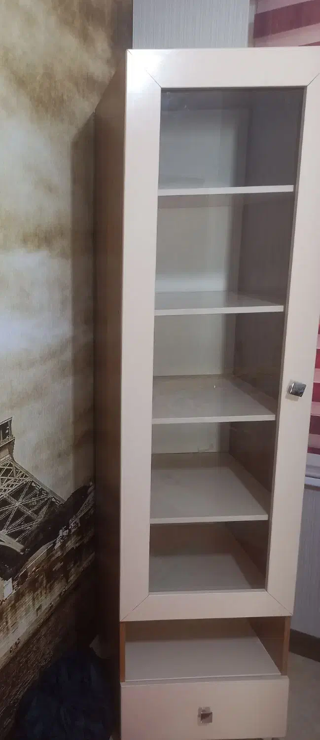 دوعدد کمد بچه یکی ویترین ویکی برای لباس|بوفه، ویترین، کنسول|محمدشهر, همایون ویلا|دیوار