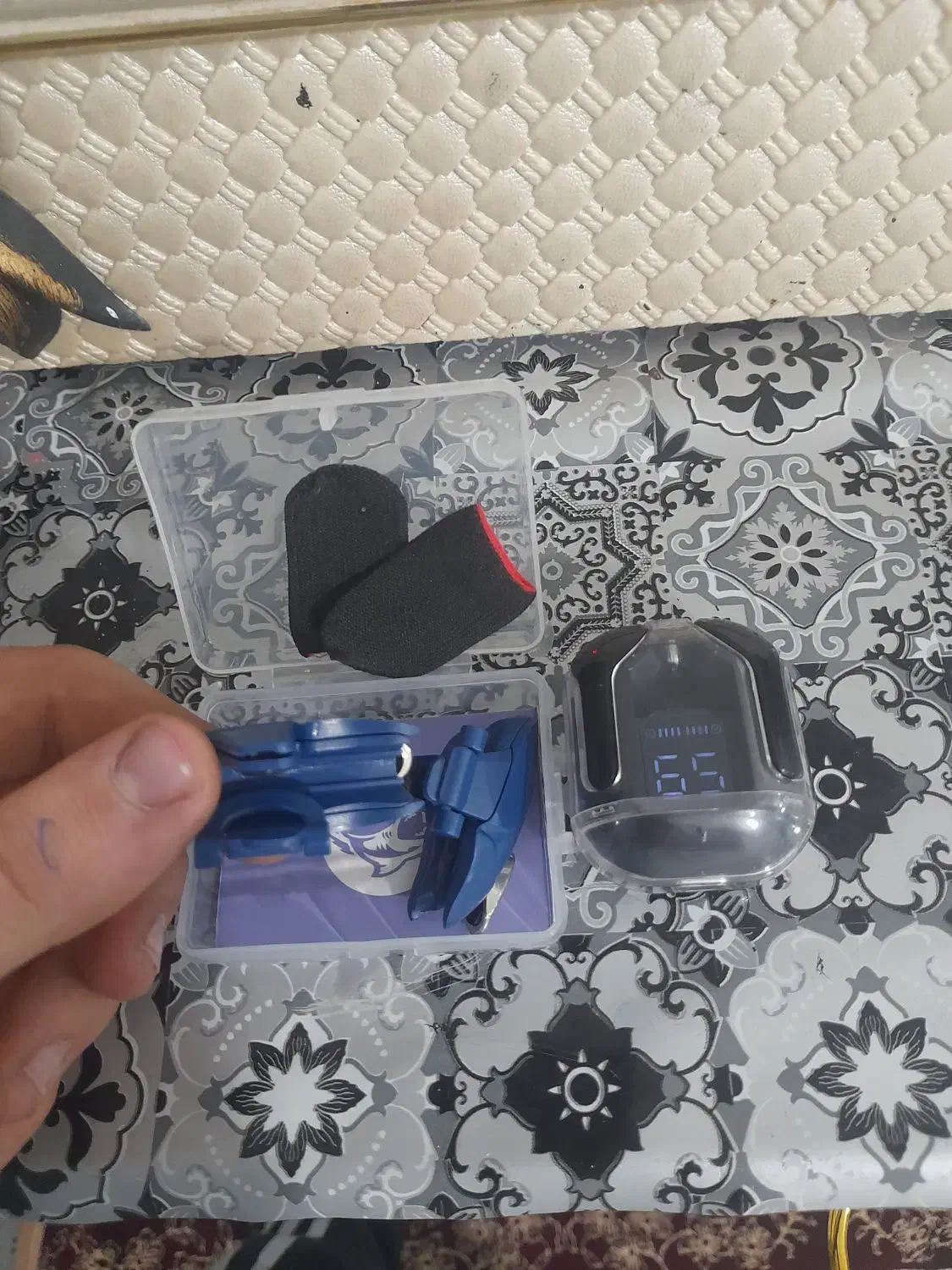 ایرپاد شیشه ای و انگشتی بازی موبایل|لوازم جانبی موبایل و تبلت|بجنورد, |دیوار