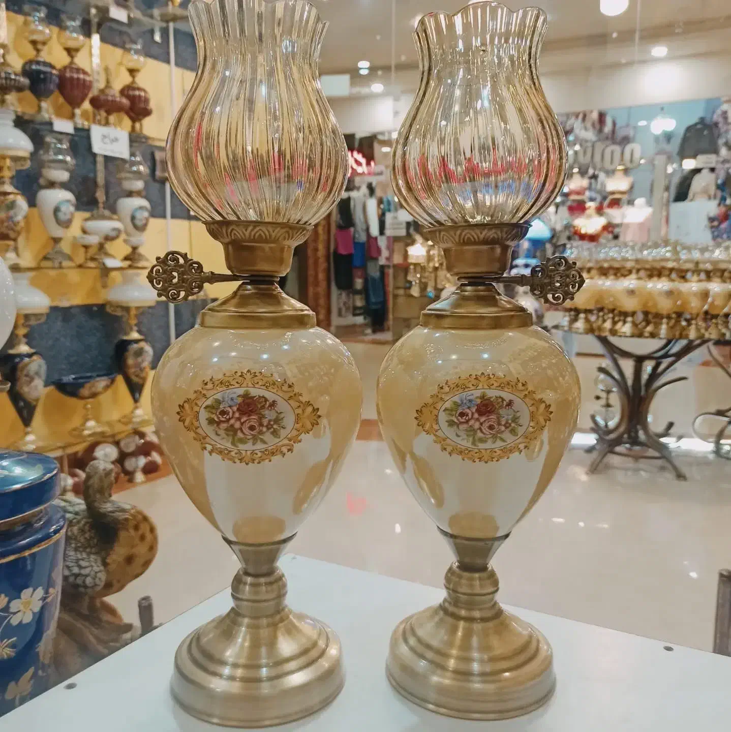 چراغ لاله لامپا جفت|صنایع دستی و سایر لوازم تزئینی|اردبیل, |دیوار