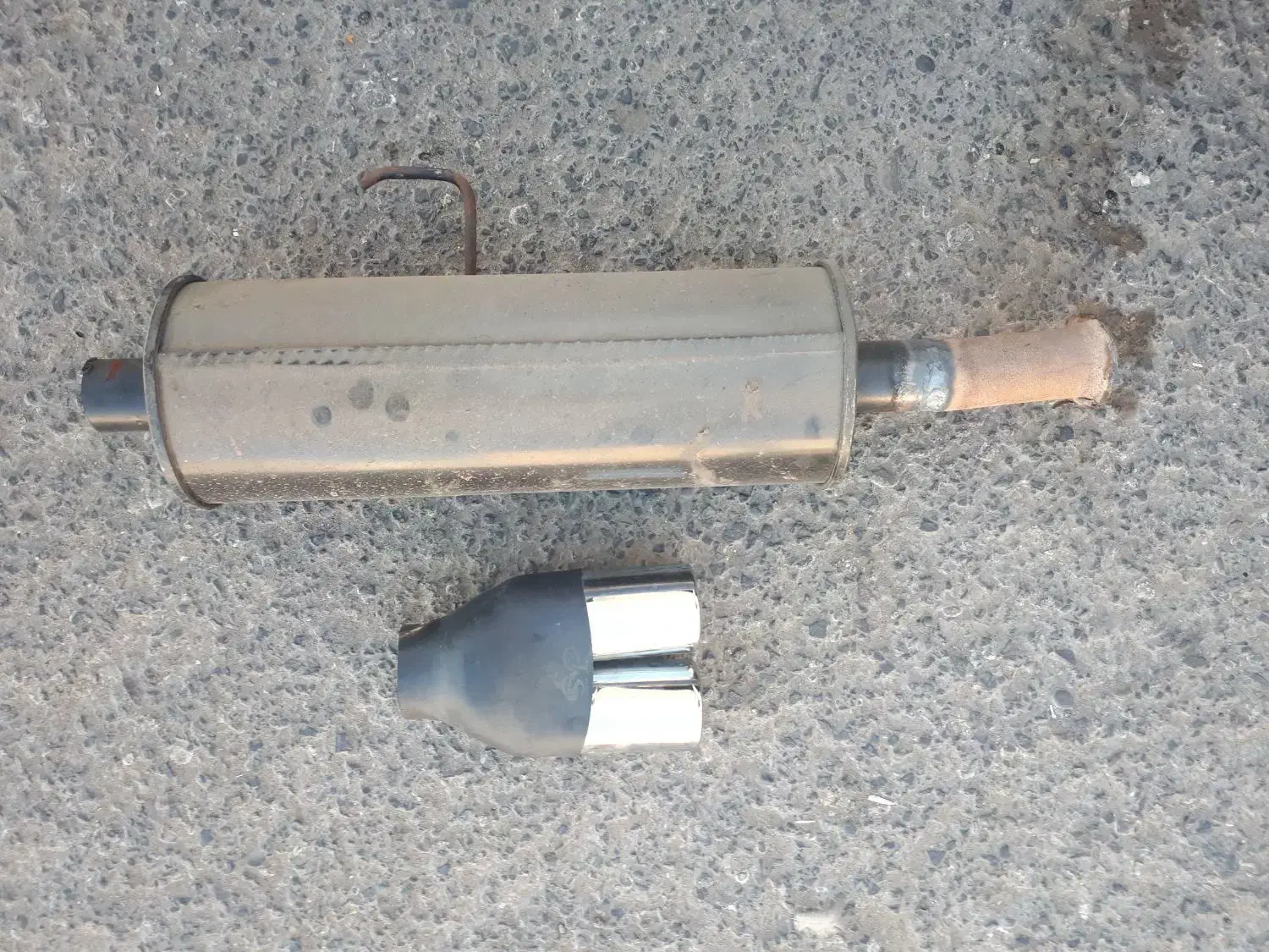 سر اگزوز دو لول و منبع اسپرت 106 بزرگ جی اس|قطعات یدکی و لوازم جانبی|زنجان, |دیوار