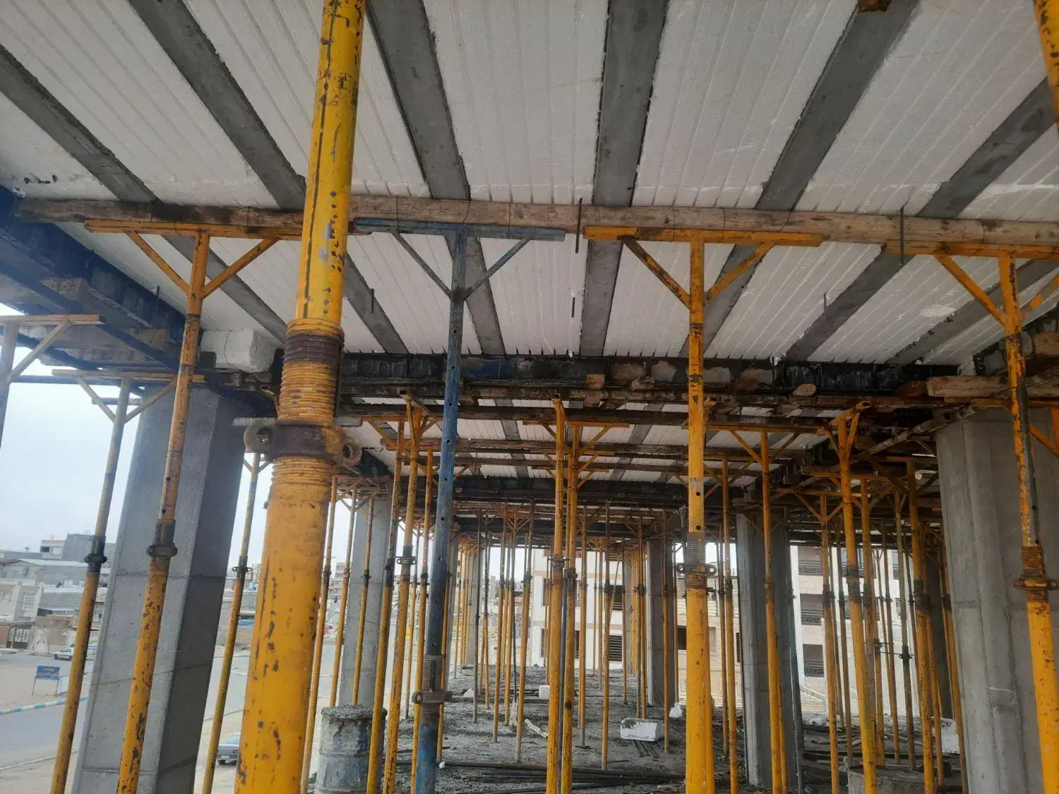 اجرای سقف ستون فنداسیون|خدمات پیشه و مهارت|سیرجان, |دیوار