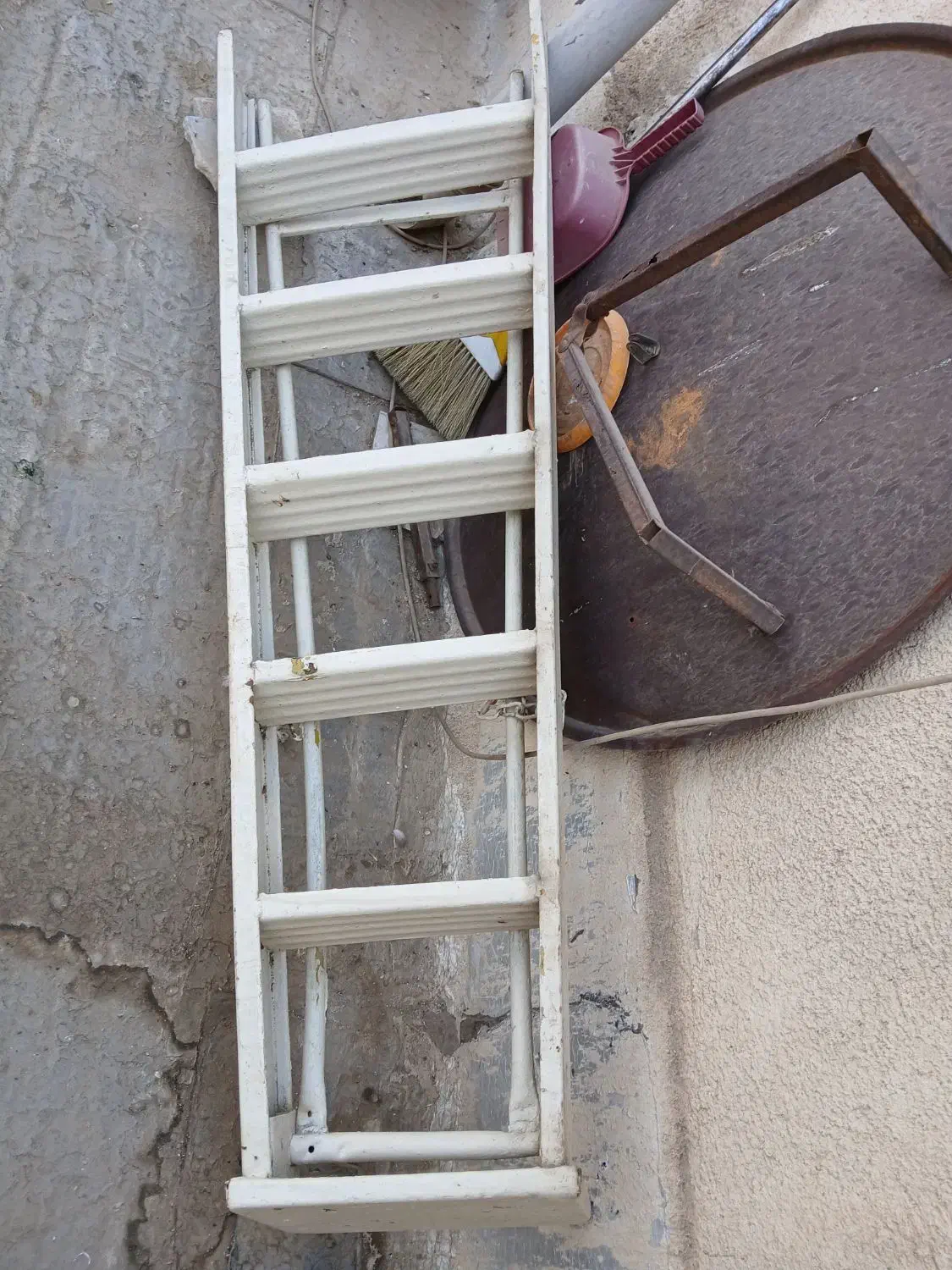 نردبان قدیمی|مصالح و تجهیزات ساختمان|کرج, گلشهر|دیوار