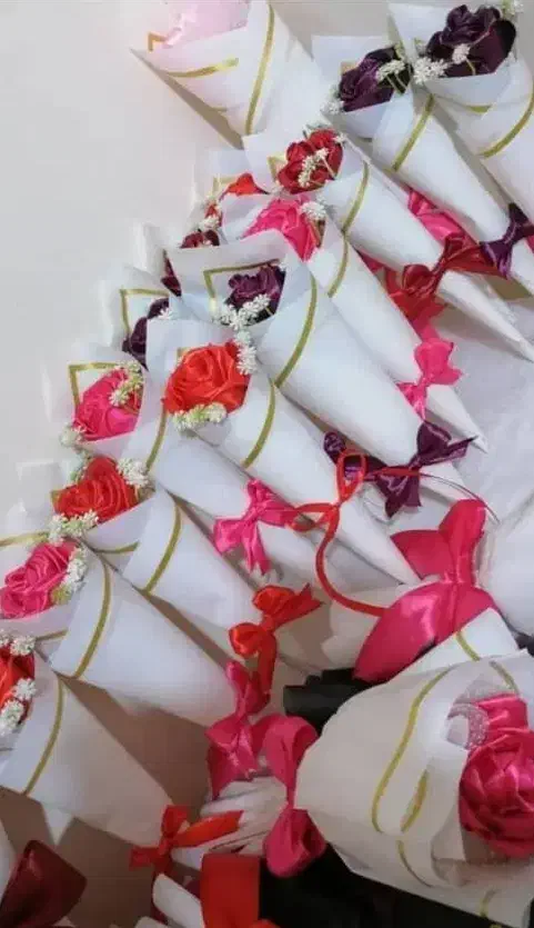 گل های روبانی ویژه روز مادر|گل مصنوعی|برازجان, |دیوار