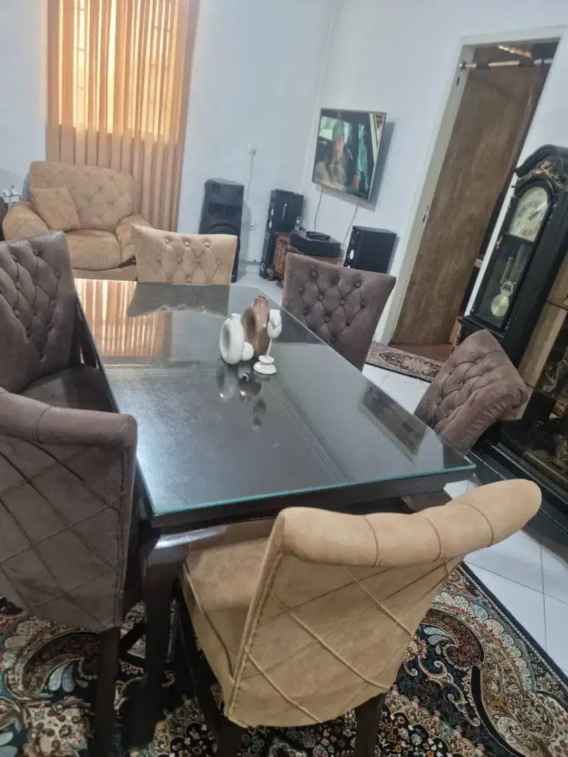 موبل چستر۷نفره +۲عددزید اوپنی ،میز نهار خوری چستر|میز و صندلی غذاخوری|کرج, باغستان|دیوار