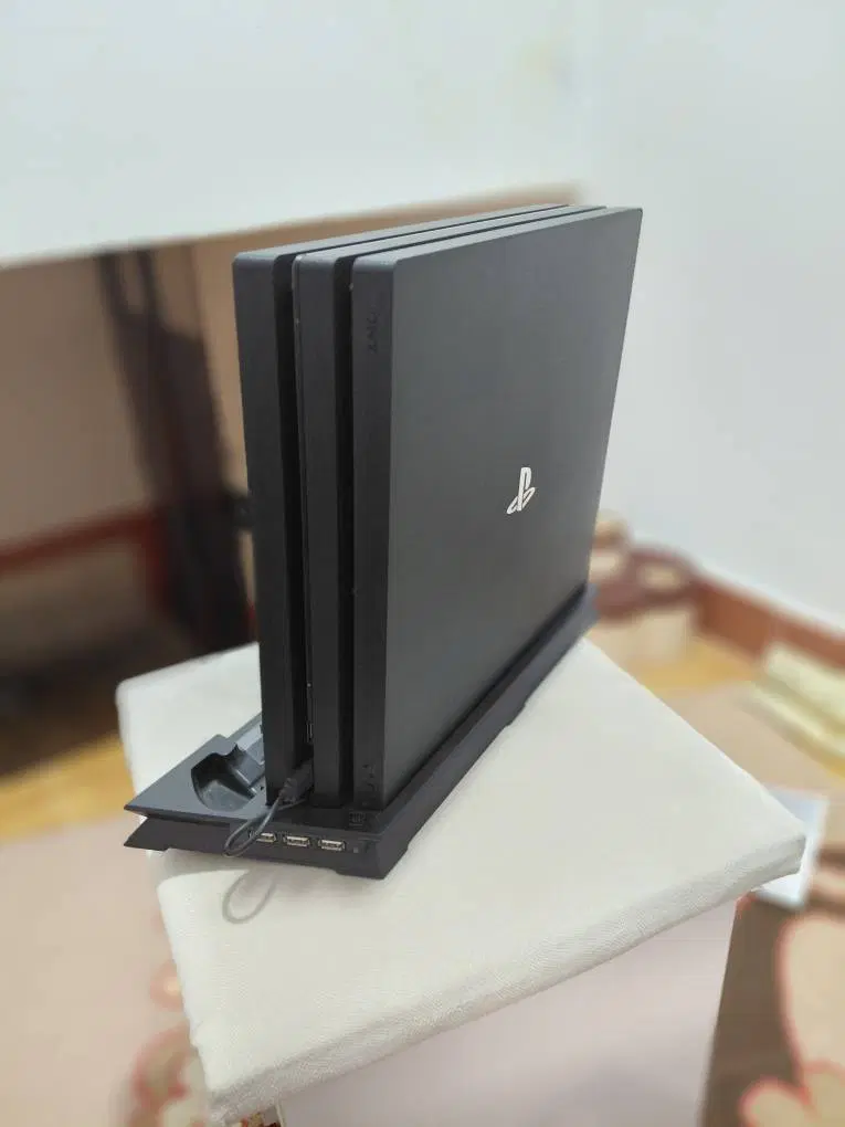 PS4 Pro 1TB|کنسول، بازی ویدئویی و آنلاین|گنبد کاووس, |دیوار